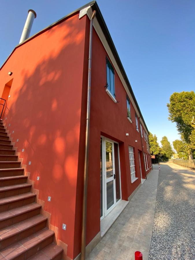 Отель Ca Rossa Bondeno Экстерьер фото
